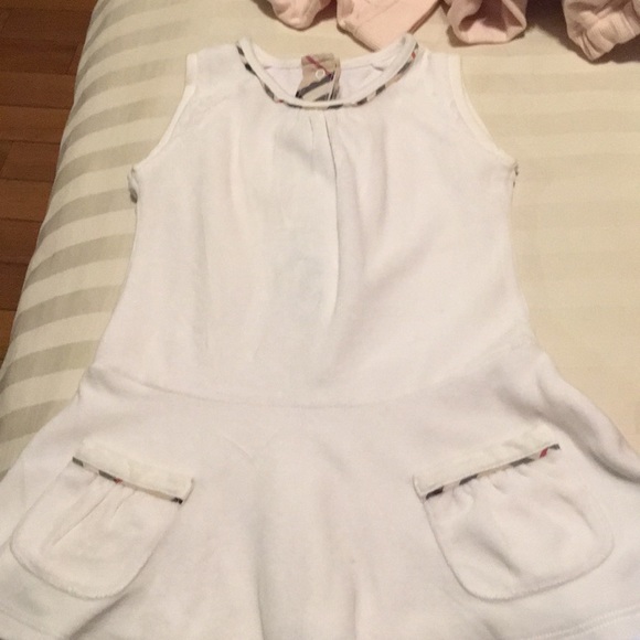 Burberry Other - Burberry girls white dress with two pockets